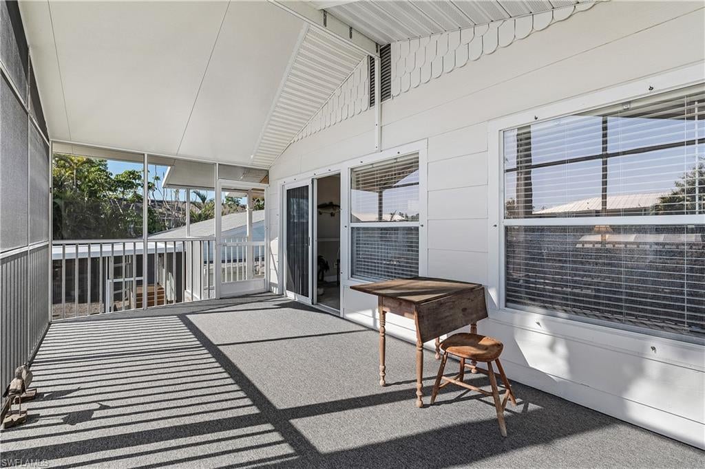 HOLIDAY HARBOR - Residential