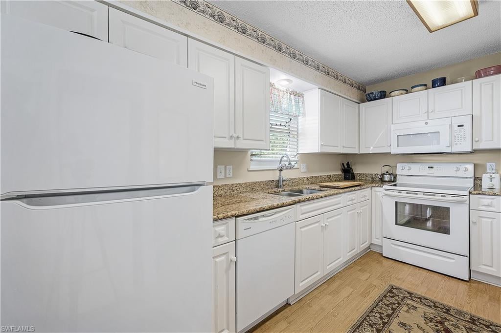 HOLIDAY HARBOR - Residential