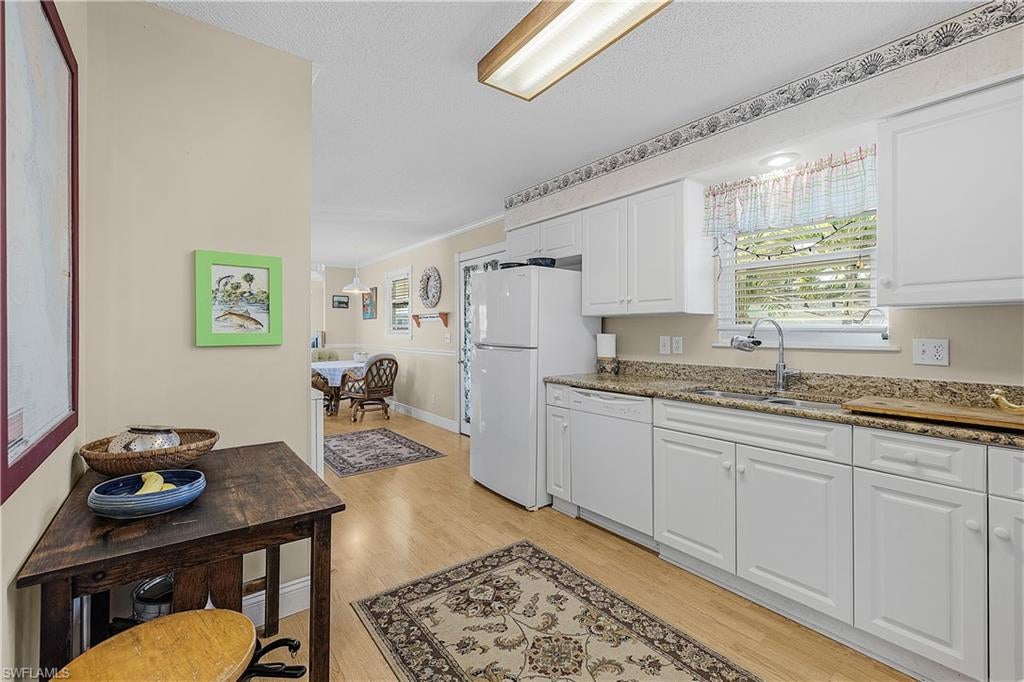 HOLIDAY HARBOR - Residential