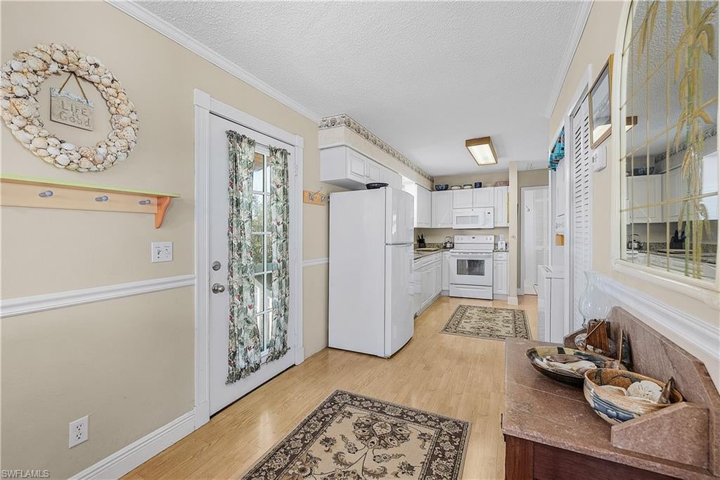 HOLIDAY HARBOR - Residential