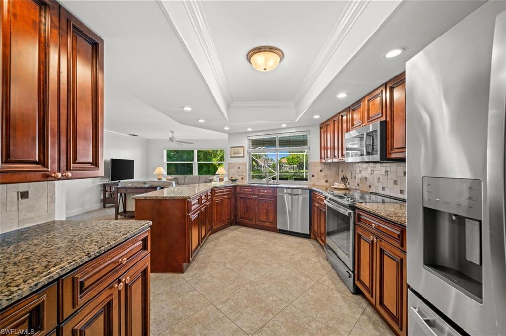 IMPERIAL GOLF ESTATES - Residential