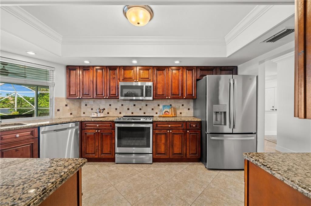 IMPERIAL GOLF ESTATES - Residential