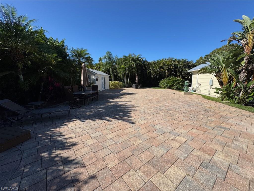 RIVERBEND MOTORCOACH RESORT - Land