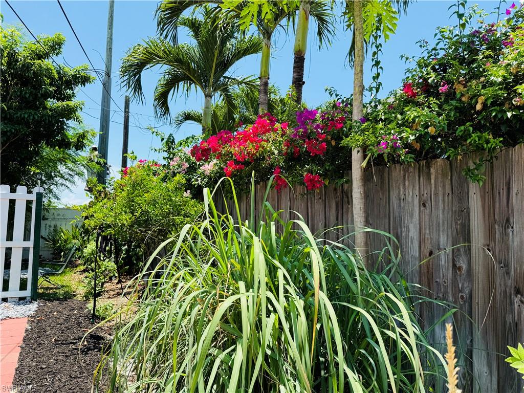NAPLES PARK - Residential Lease