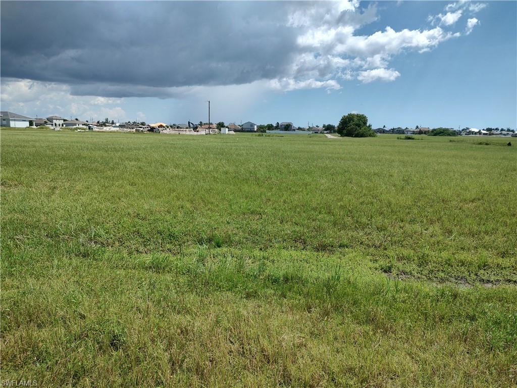 CAPE CORAL - Land