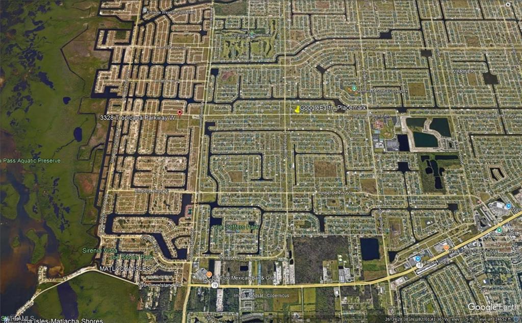 CAPE CORAL - Land