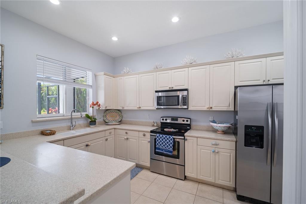 HUNTERS RIDGE - Residential