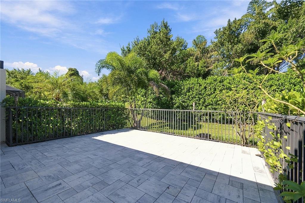 CORAL HARBOR - Residential
