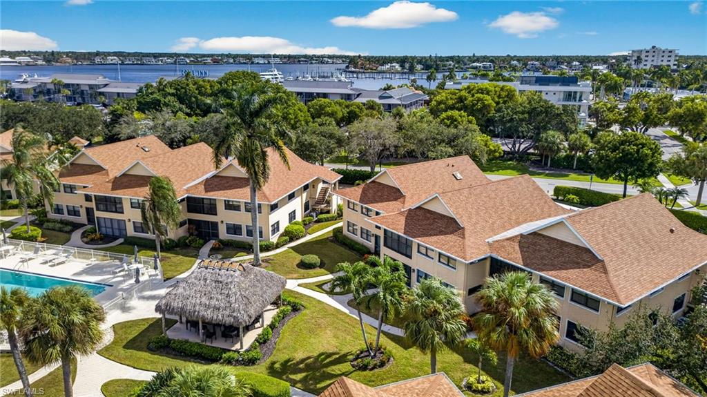 BAYSIDE VILLAS - Residential
