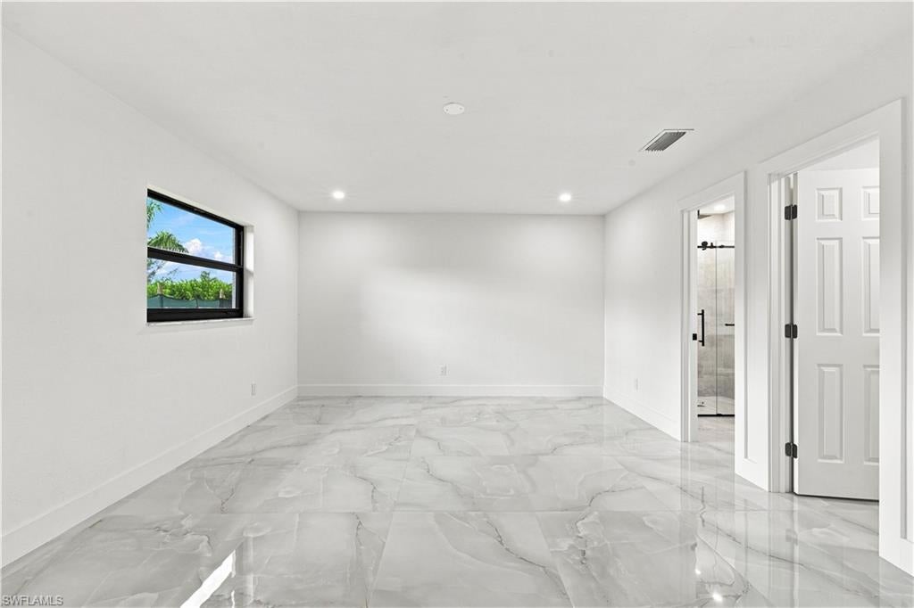 GOLDEN GATE CITY - Residential
