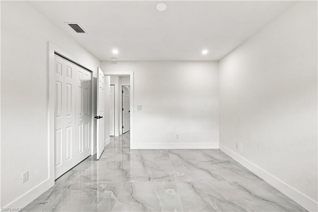 GOLDEN GATE CITY - Residential