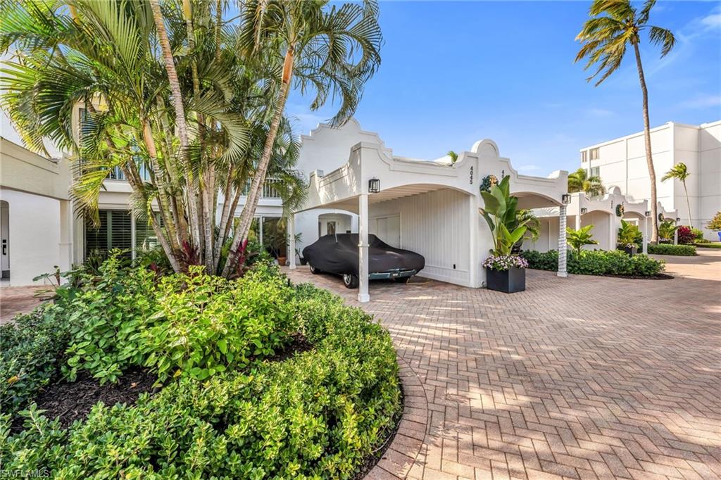 COLONY GARDENS - Residential