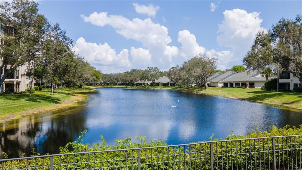 ARBOR TRACE - Residential
