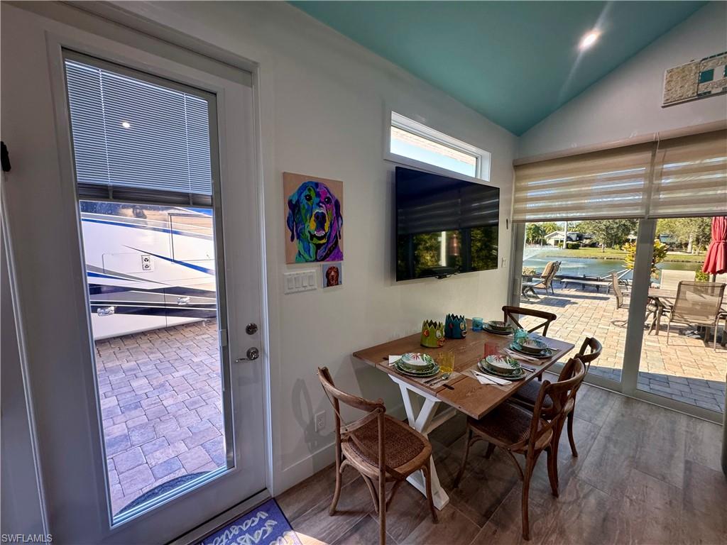 RIVERBEND MOTORCOACH RESORT - Land