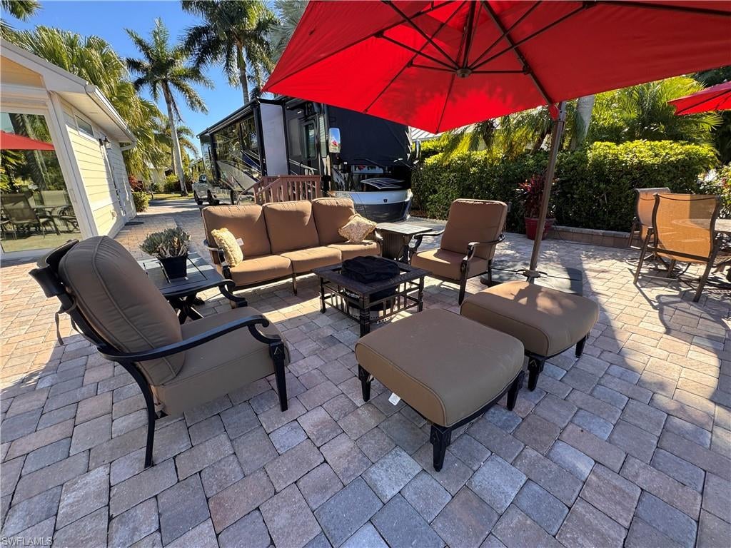 RIVERBEND MOTORCOACH RESORT - Land