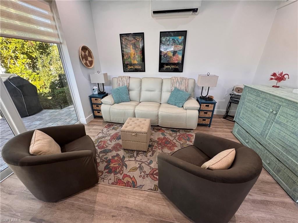 RIVERBEND MOTORCOACH RESORT - Land