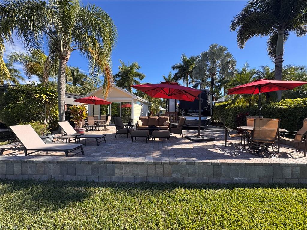 RIVERBEND MOTORCOACH RESORT - Land