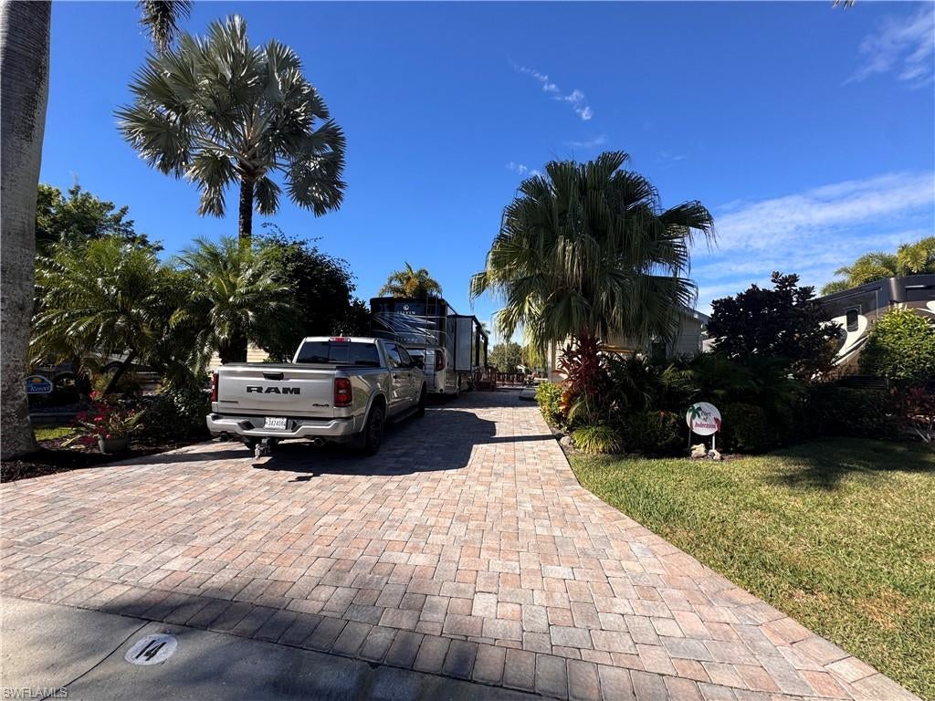RIVERBEND MOTORCOACH RESORT - Land