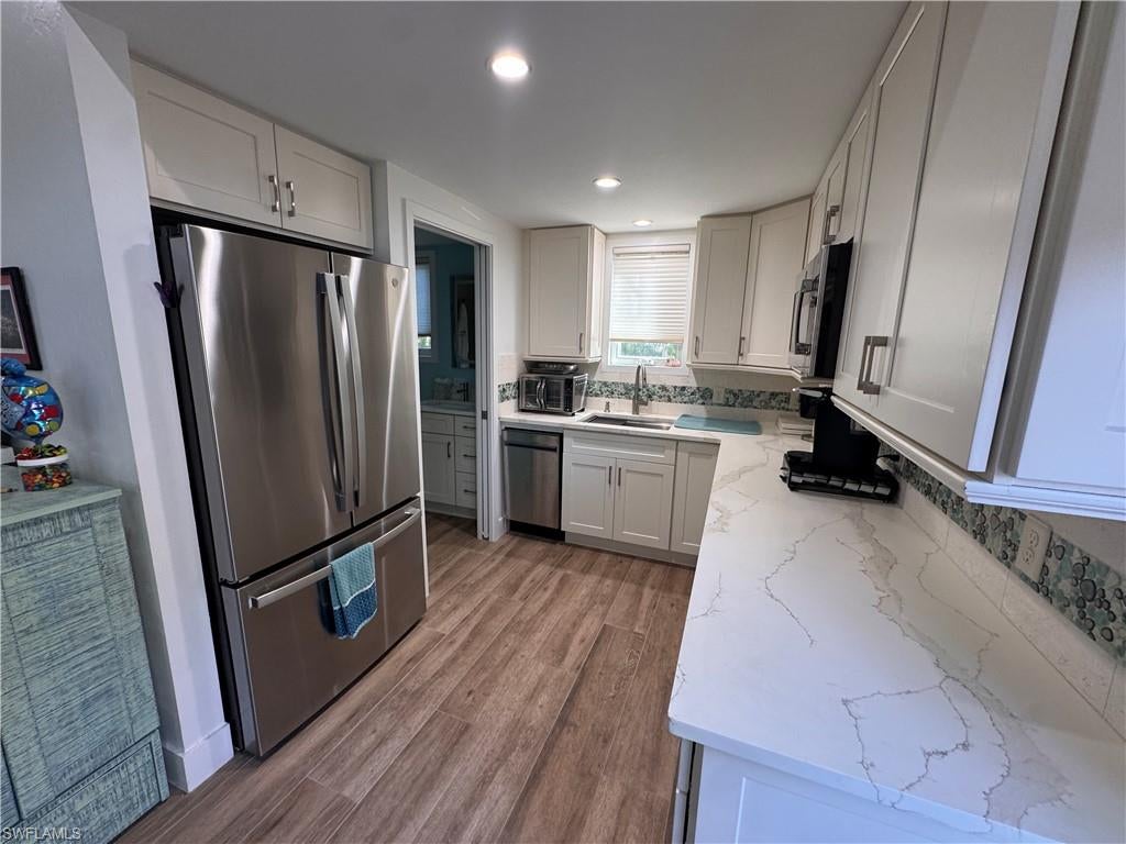 RIVERBEND MOTORCOACH RESORT - Land