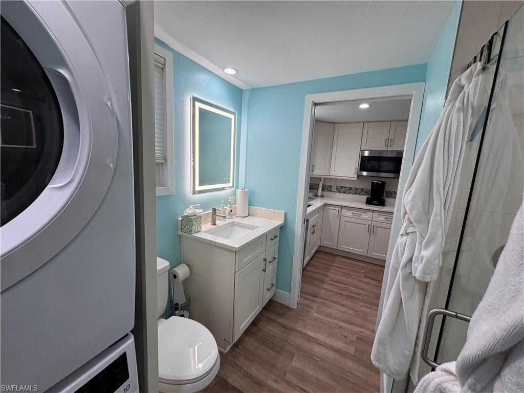 RIVERBEND MOTORCOACH RESORT - Land