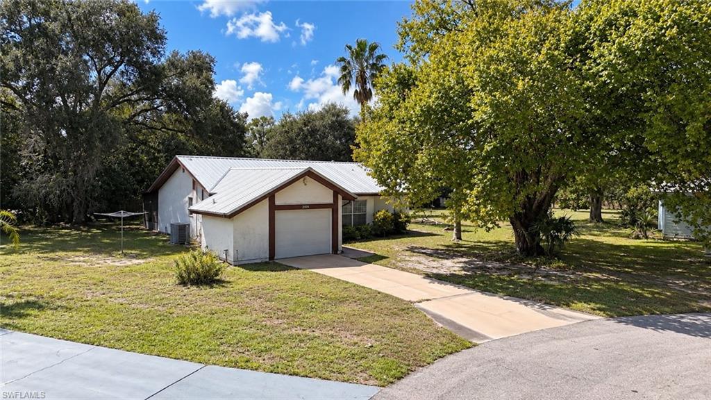 COUNTRY VILLAGE - Residential