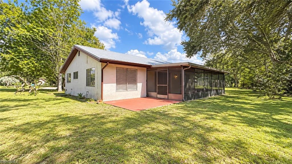 COUNTRY VILLAGE - Residential