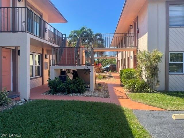 DAVIS WOODS CONDOMINIUM - Residential