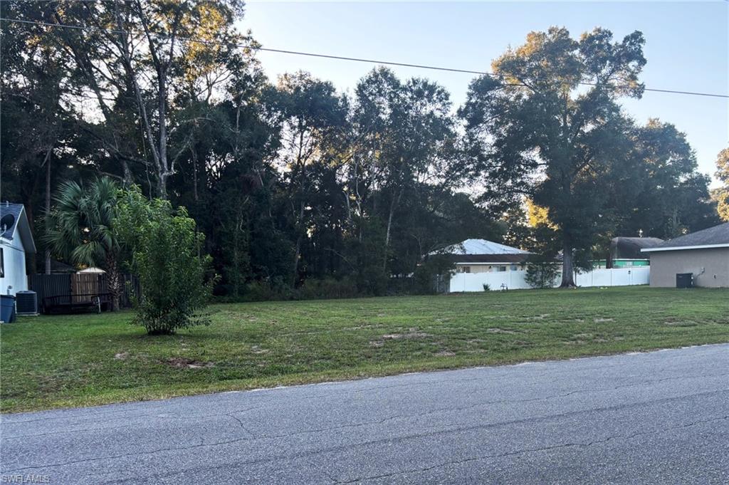 ACREAGE - Land