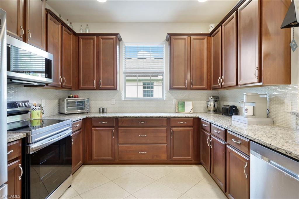 LUCAYA - Residential