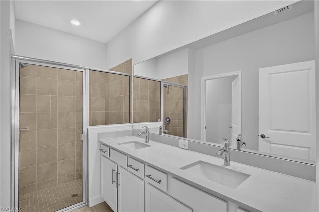 TUCKERS COVE - Residential