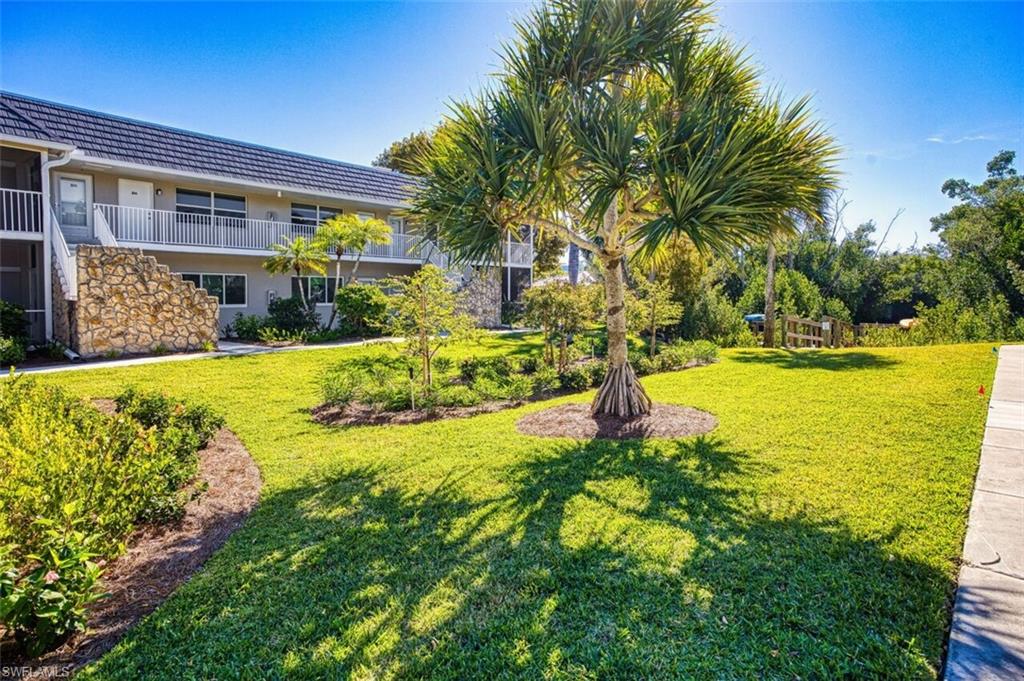 CAPTAINS WALK - Residential
