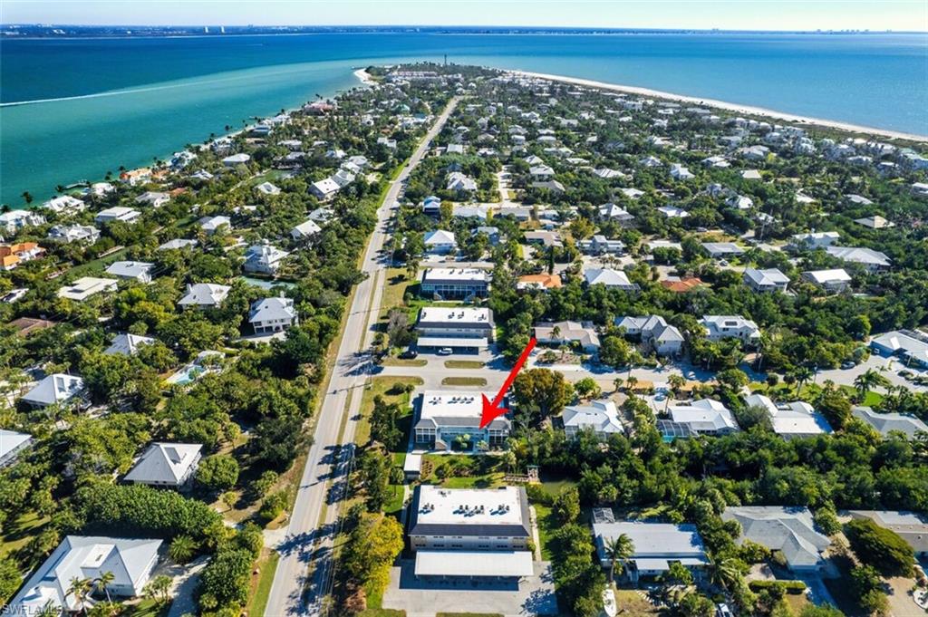 CAPTAINS WALK - Residential