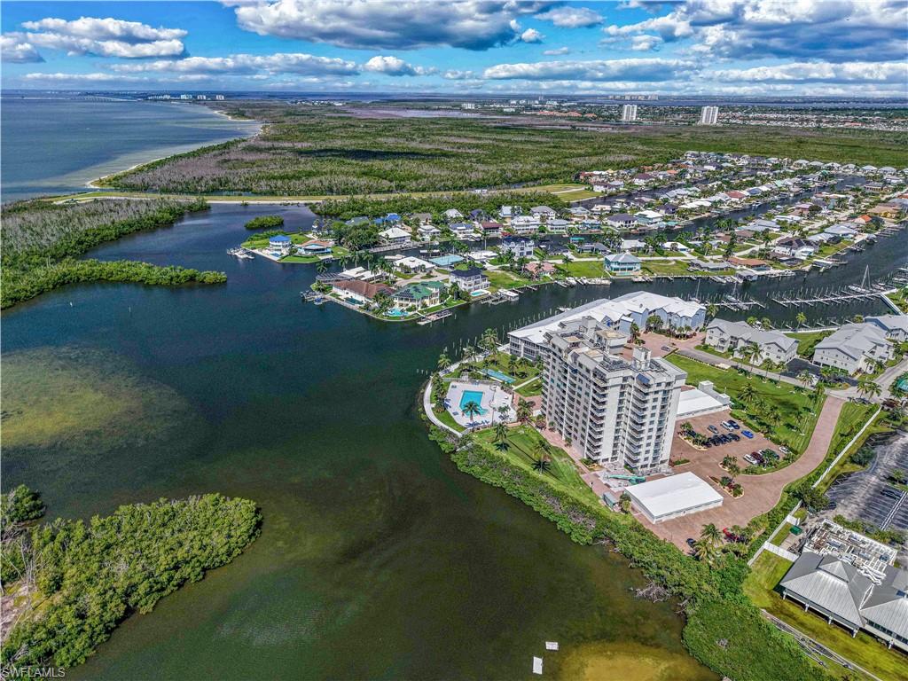 BOARDWALK CAPER - Residential