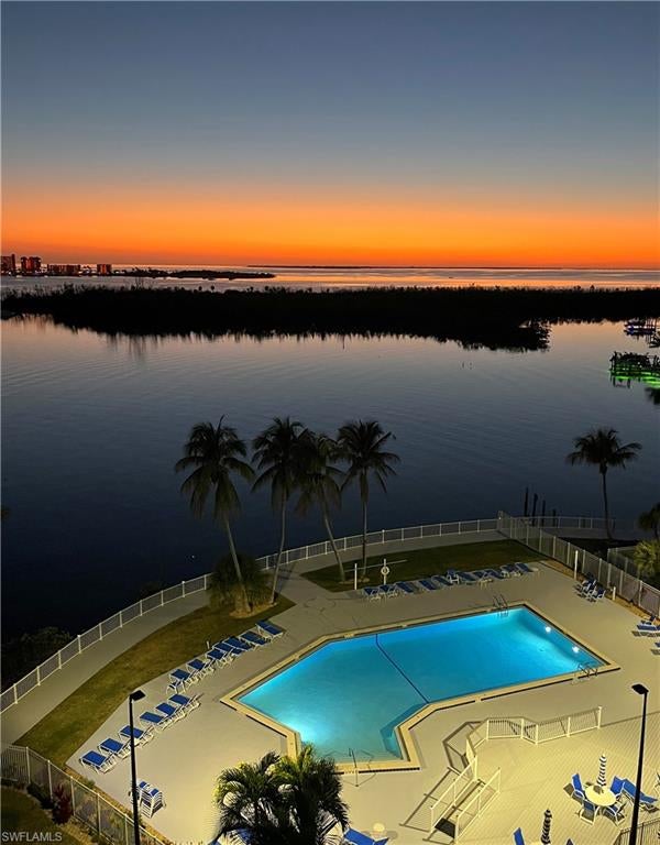 BOARDWALK CAPER - Residential