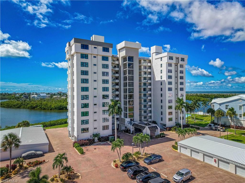 BOARDWALK CAPER - Residential