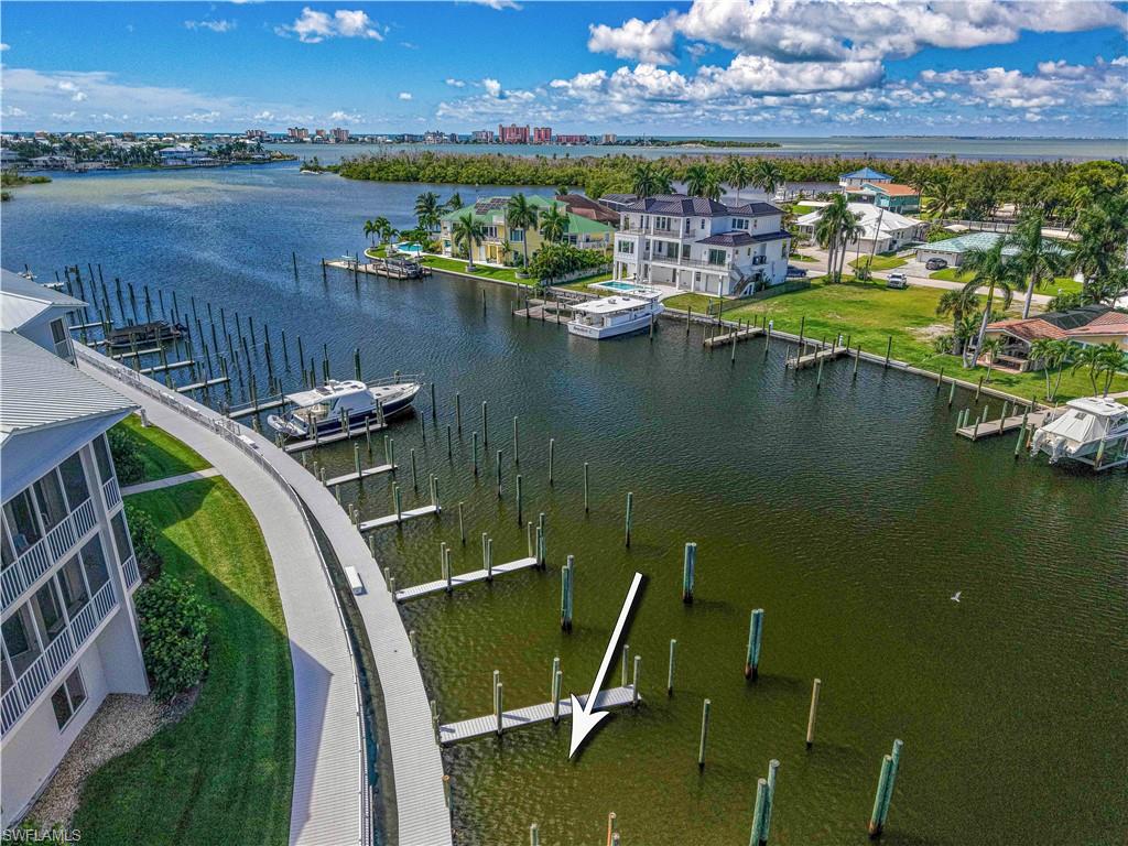 BOARDWALK CAPER - Residential