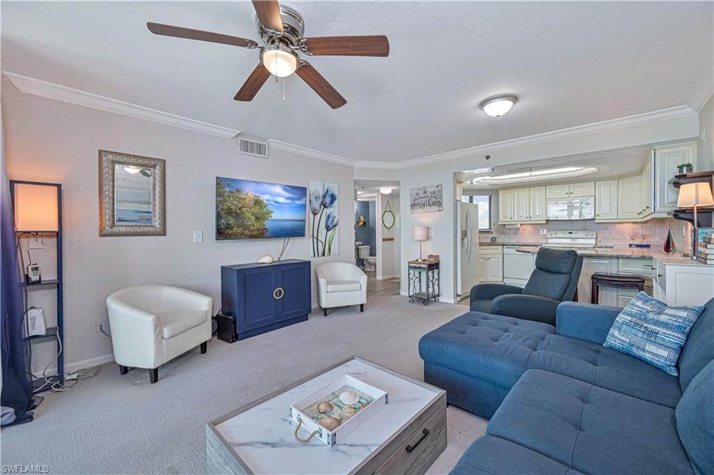 BOARDWALK CAPER - Residential