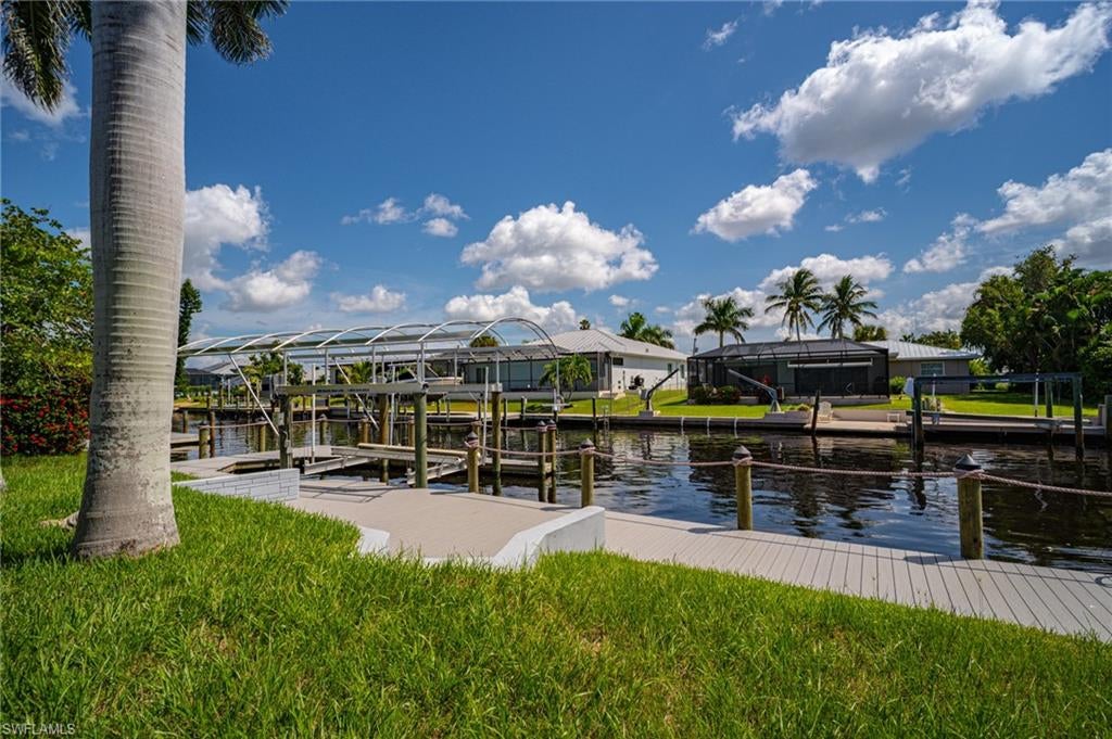 CAPE CORAL - Land