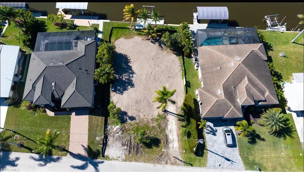 CAPE CORAL - Land