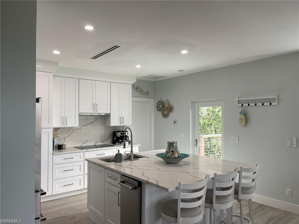 BEACH VILLAS OF UPPER CAPTIVA CONDOMINIUM - Residential