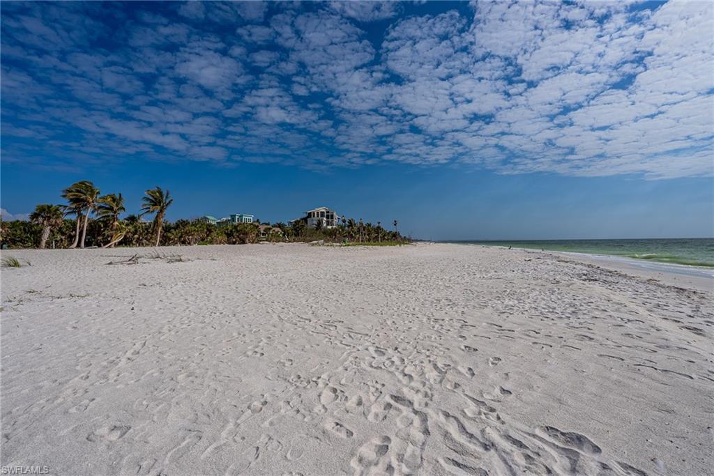 BEACH VILLAS OF UPPER CAPTIVA CONDOMINIUM - Residential