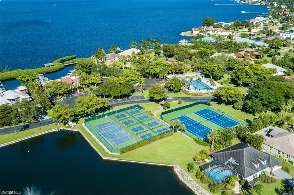 CALOOSA YACHT & RACQUET CLUB - Residential