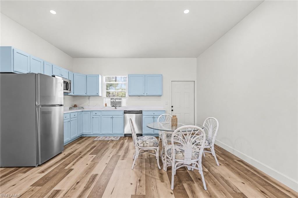 KREAMERS AVOCADO SUBD - Residential