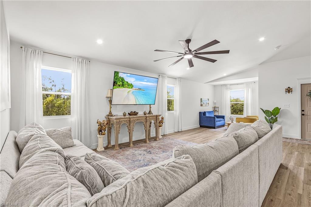 KREAMERS AVOCADO SUBD - Residential