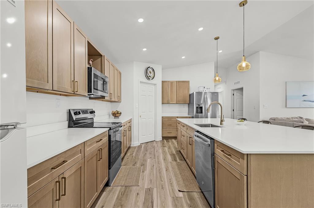 KREAMERS AVOCADO SUBD - Residential