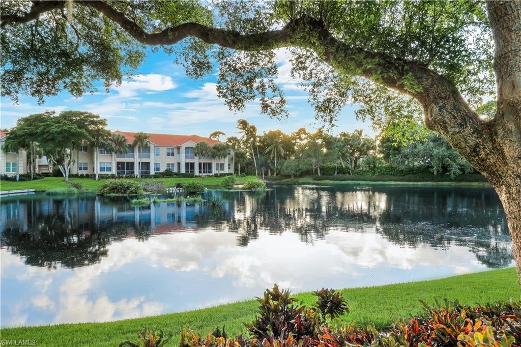 THE HAMPTONS - Residential