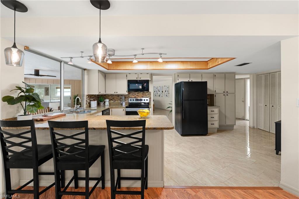 WHISKEY CREEK - Residential