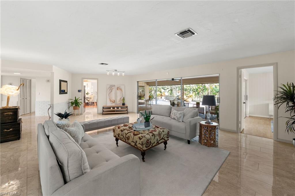 WHISKEY CREEK - Residential