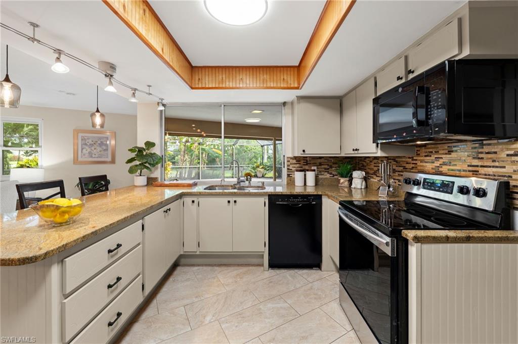 WHISKEY CREEK - Residential
