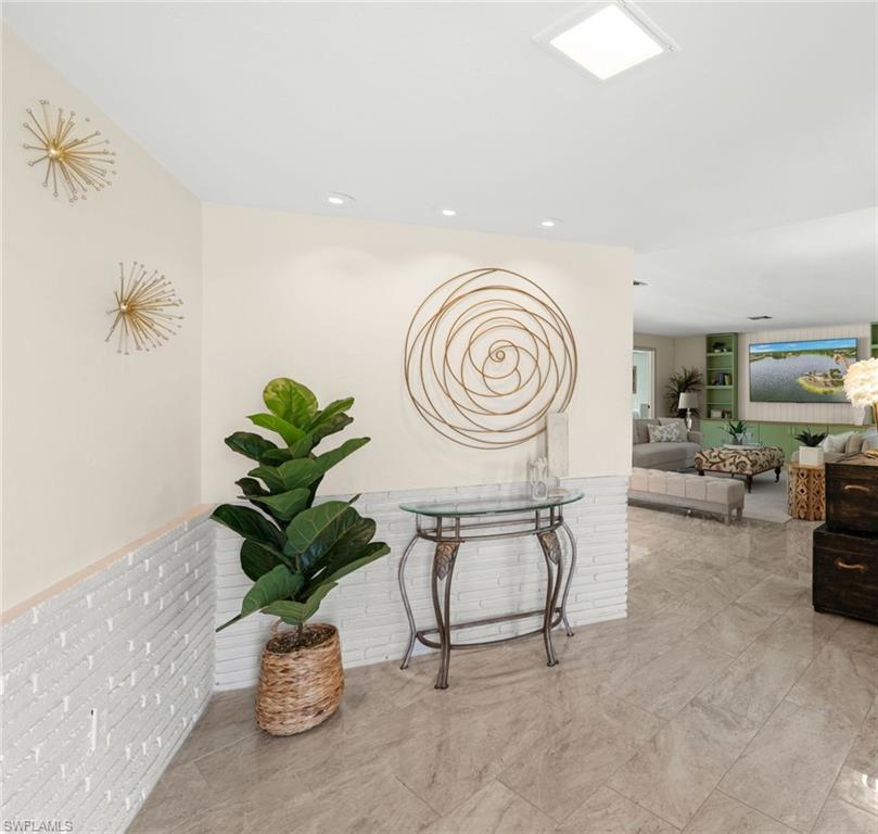 WHISKEY CREEK - Residential